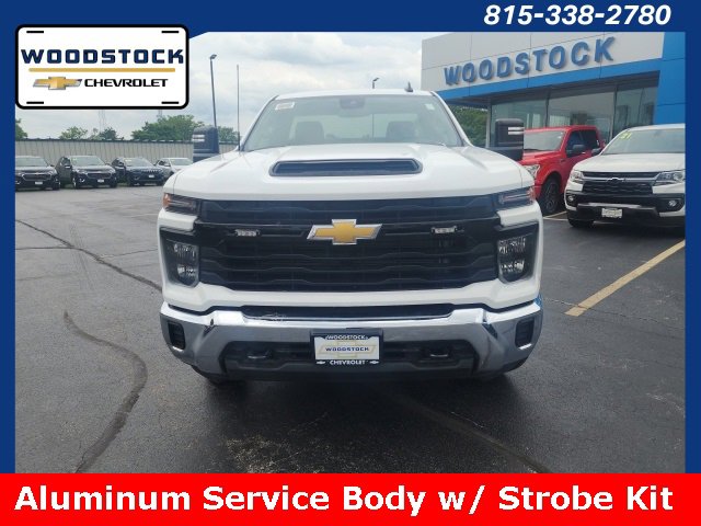 2024 Chevrolet Silverado 2500HD photo 3