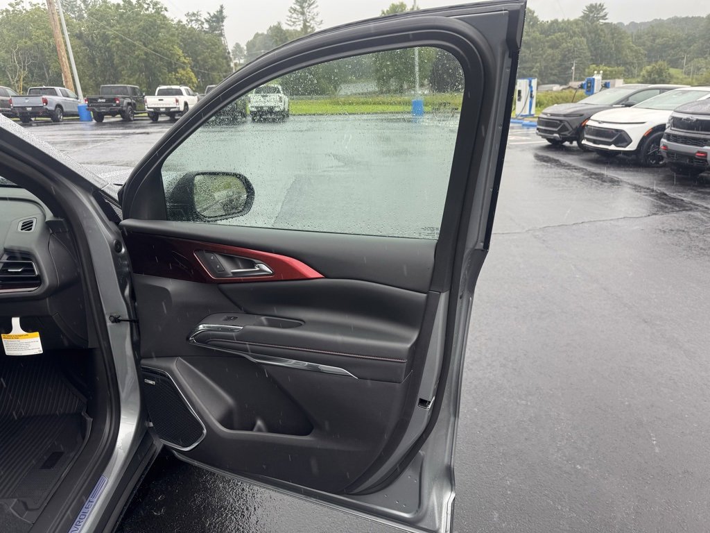 2026 Chevrolet Traverse Z71 photo 29