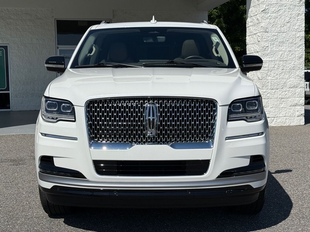 2024 Lincoln Navigator L Reserve photo 25