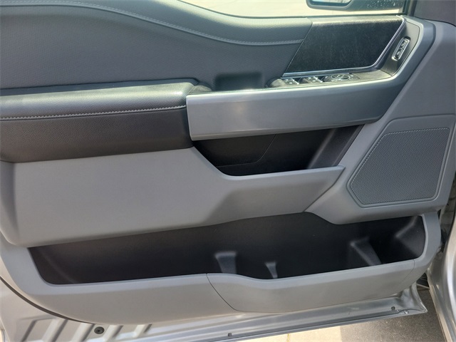 2023 Ford F-150 XLT photo 11