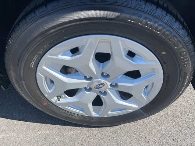 2022 Subaru Forester Base photo 30