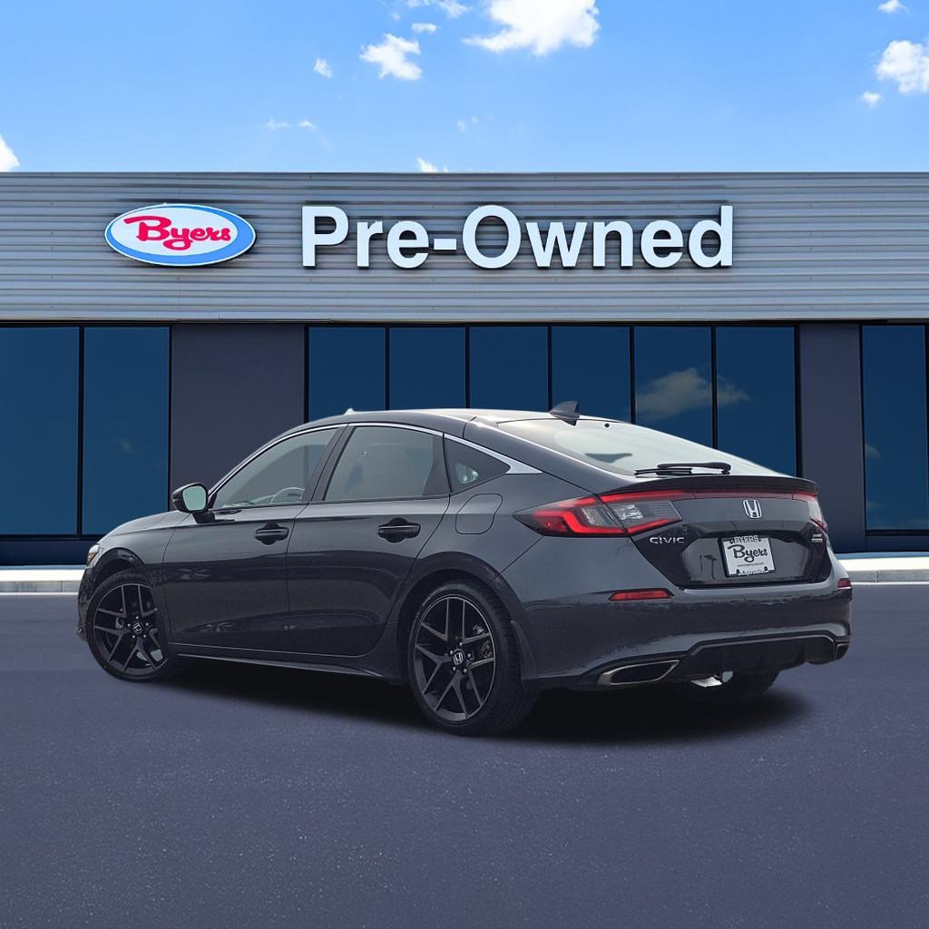 2024 Honda Civic Hatchback Sport Touring photo 2