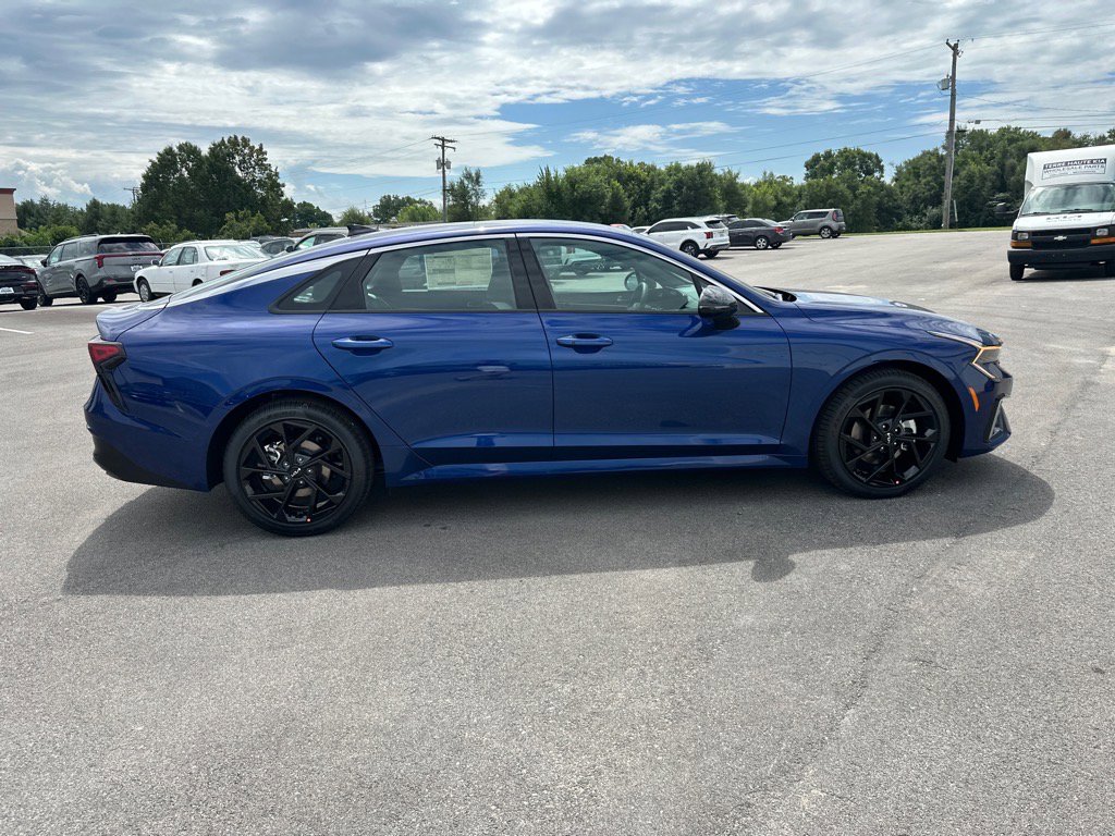2026 Kia K5 GT-Line photo 8