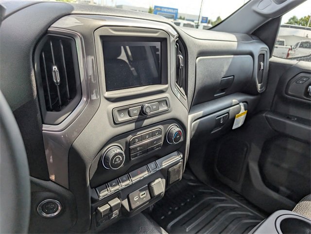 2026 Chevrolet Silverado 1500 photo 9