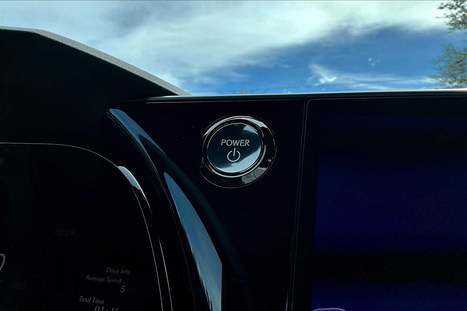 2025 Lexus RX 350h Premium photo 17
