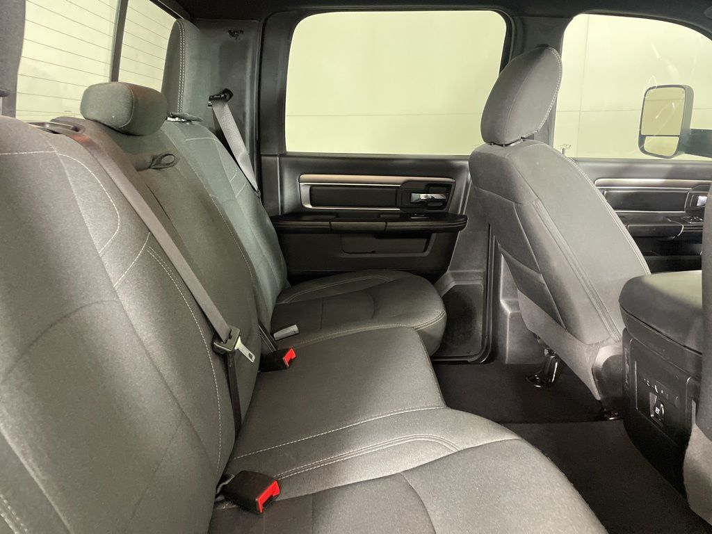 2023 Ram 1500 Classic Warlock photo 16