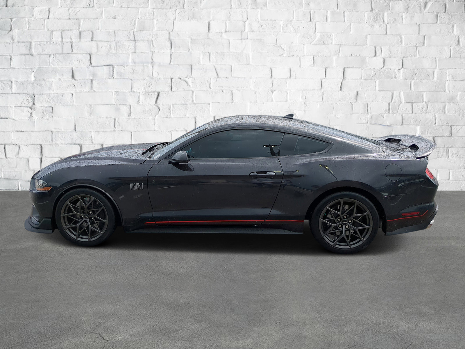 2022 Ford Mustang Mach 1 photo 7