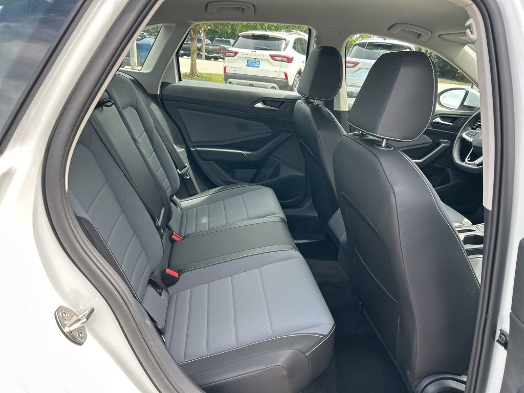 2025 Volkswagen Jetta 1.5T SE photo 38