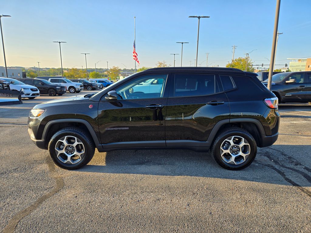 2022 Jeep Compass Trailhawk photo 6