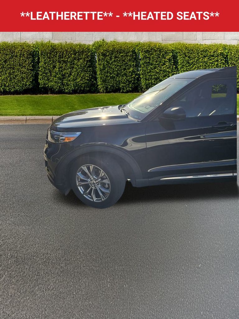 2024 Ford Explorer XLT photo 3