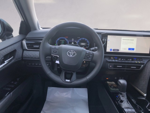 2025 Toyota Camry XLE photo 11