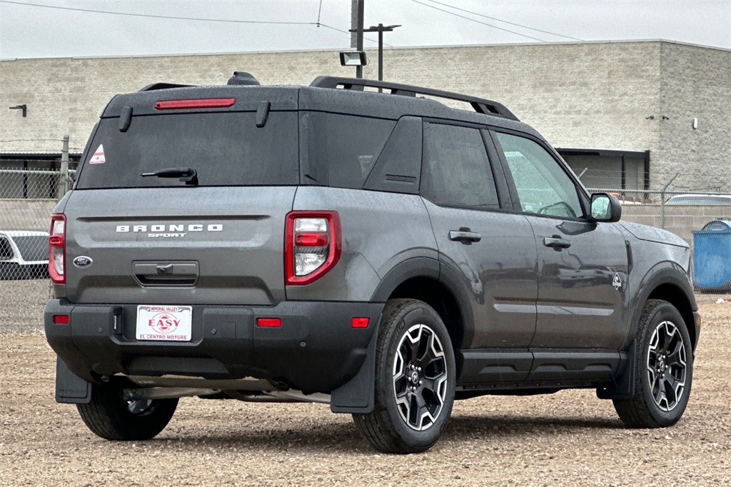 2025 Ford Bronco Sport Outer Banks photo 4