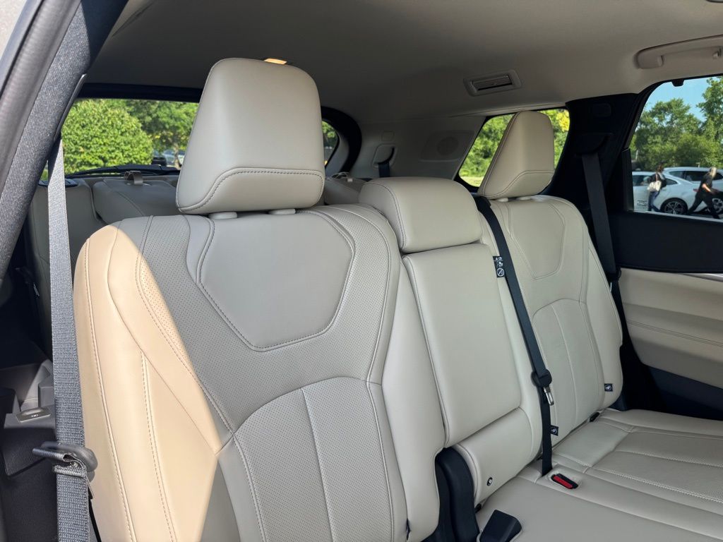2024 Infiniti QX60 Luxe AWD photo 22