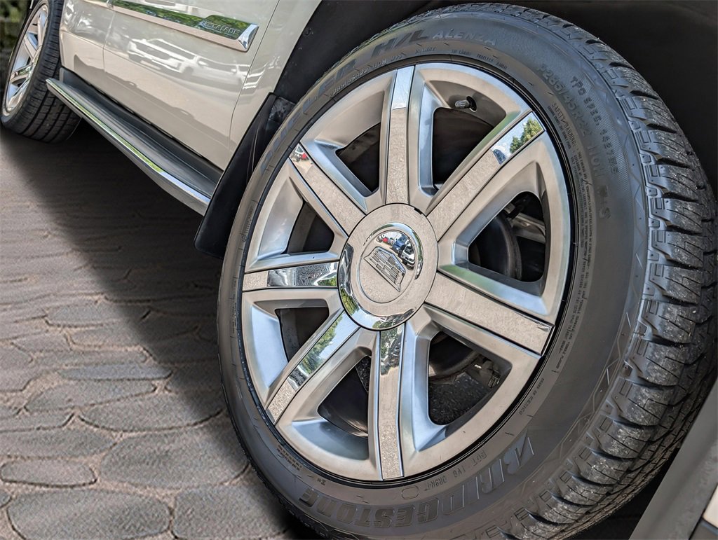 2015 Cadillac Escalade Luxury photo 8