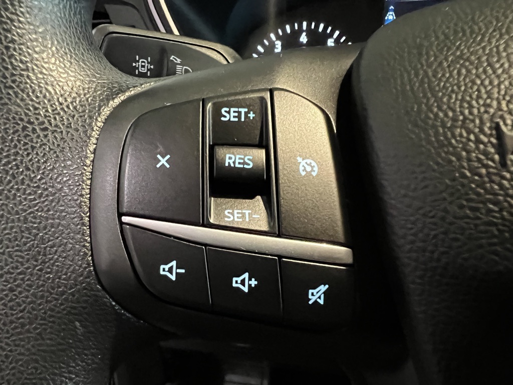 2020 Ford Escape SE photo 17