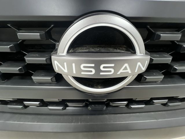 2025 Nissan Frontier S photo 5