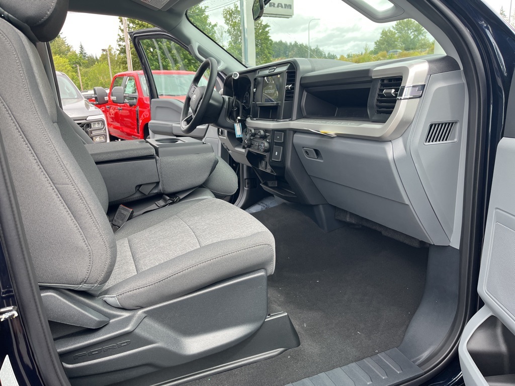 2025 Ford F-250 XL photo 27