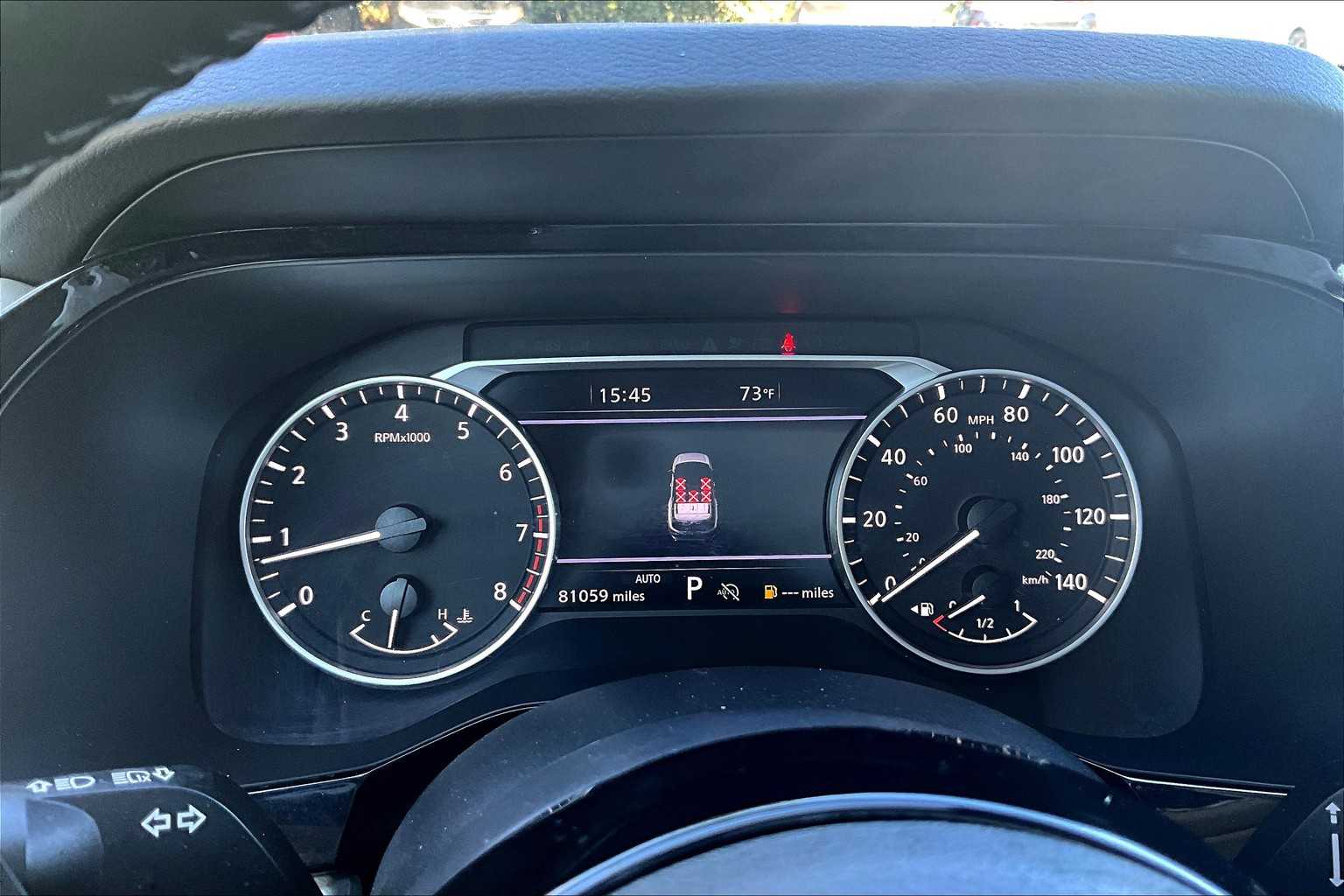 2023 Nissan Pathfinder SL photo 24