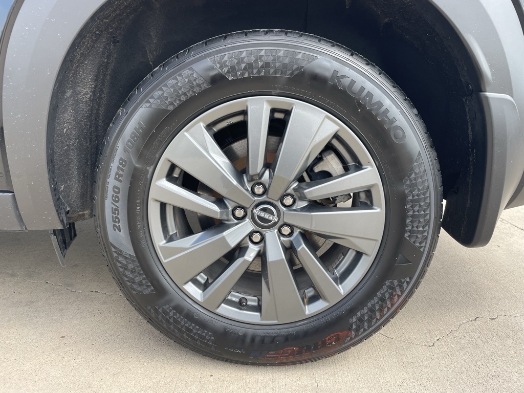 2024 Nissan Pathfinder SV photo 18