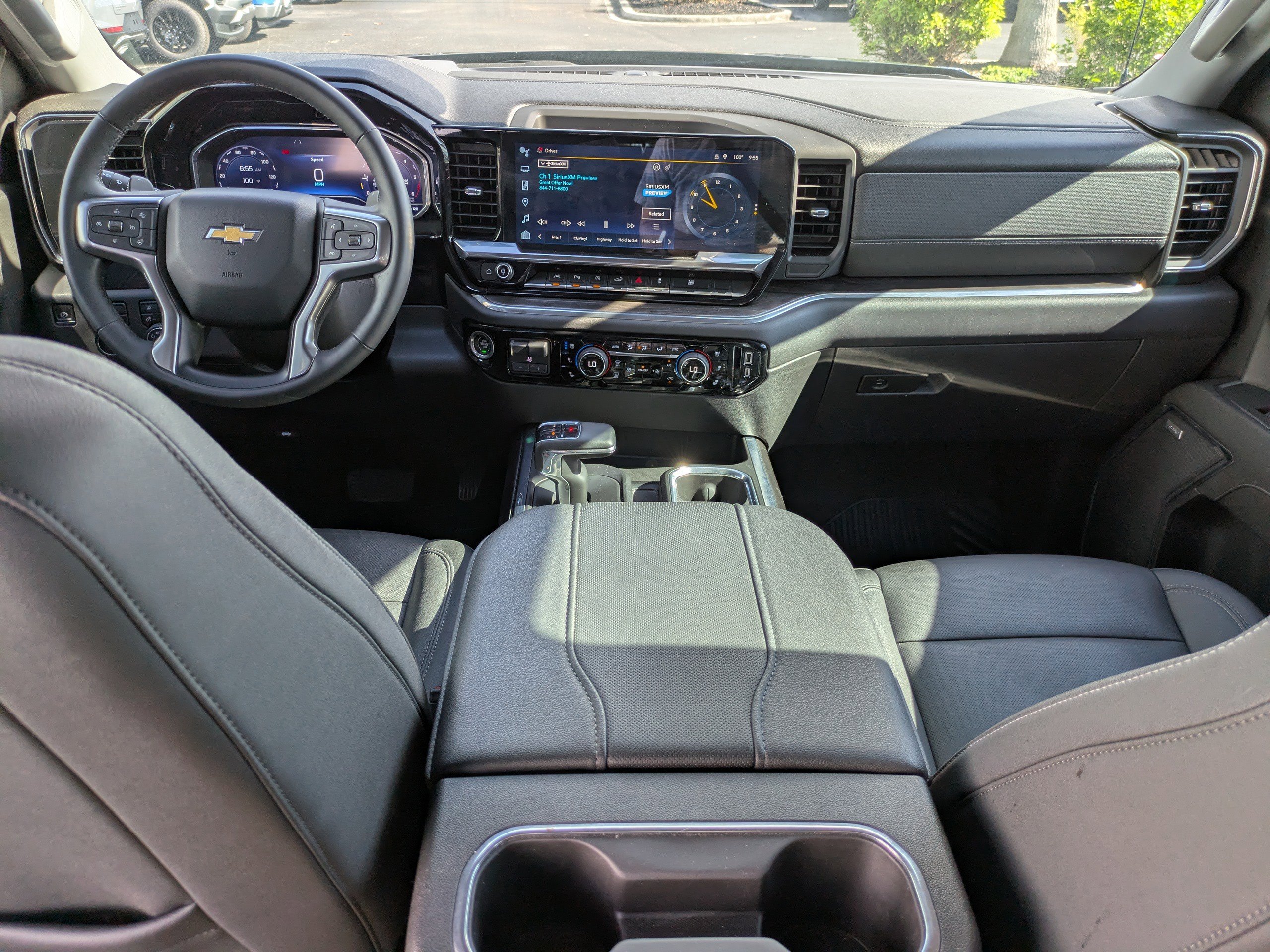 2023 Chevrolet Silverado 1500 LTZ photo 13