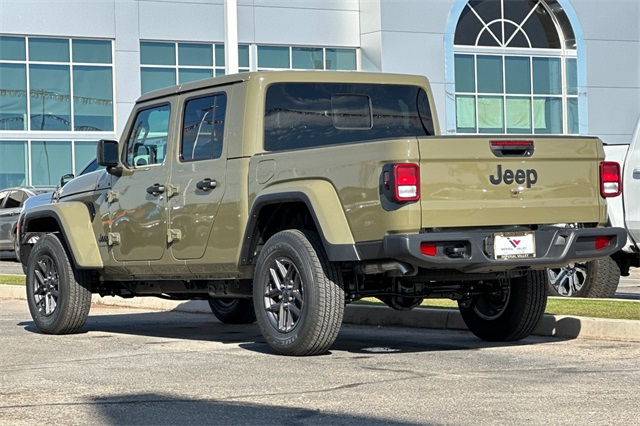 2025 Jeep Gladiator Sport S photo 5