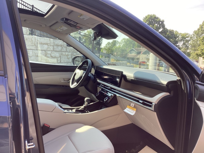 2025 Hyundai Tucson SEL Convenience photo 17