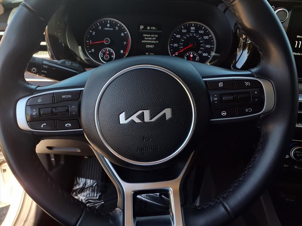 2023 Kia K5 EX photo 11
