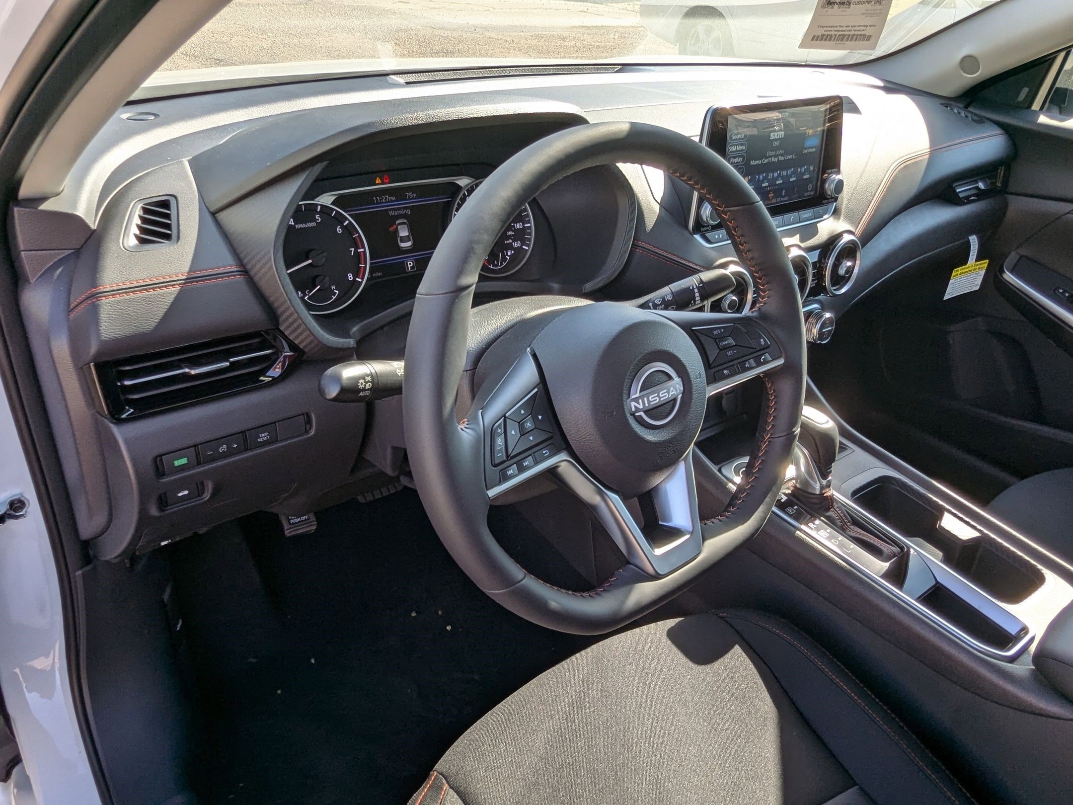 2025 Nissan Sentra SR photo 9