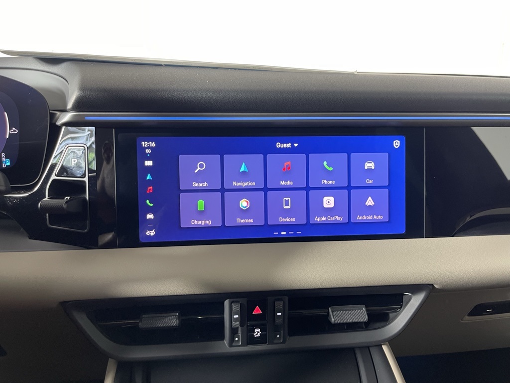 2025 Porsche Macan Electric 4 photo 25