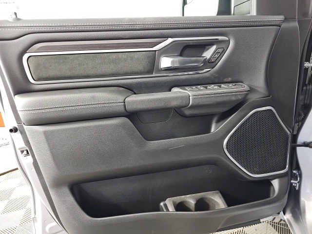 2026 Ram 1500 Laramie photo 12