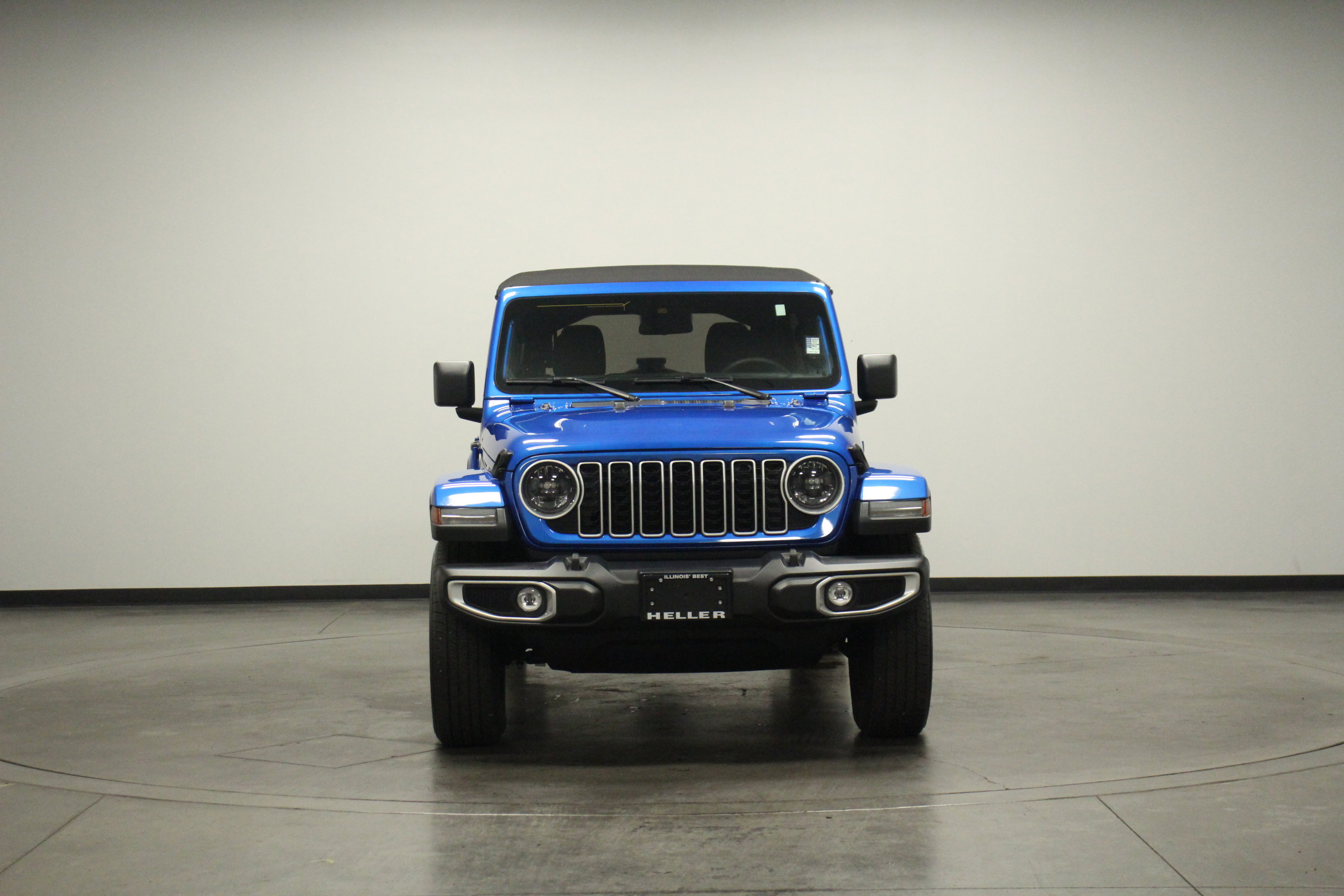 2024 Jeep Wrangler Sahara photo 2