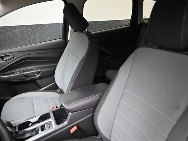 2019 Ford Escape S photo 16