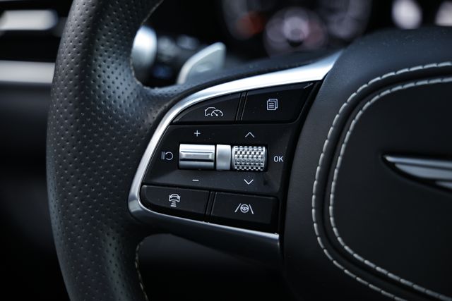 2025 Genesis G70 3.3T Sport Advanced photo 33