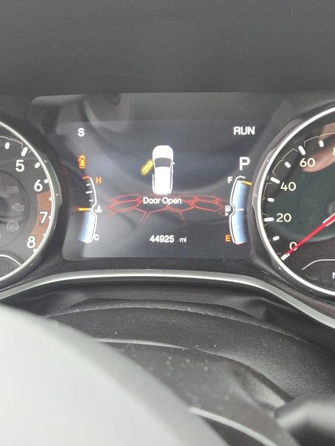 2020 Jeep Compass Sport's photo