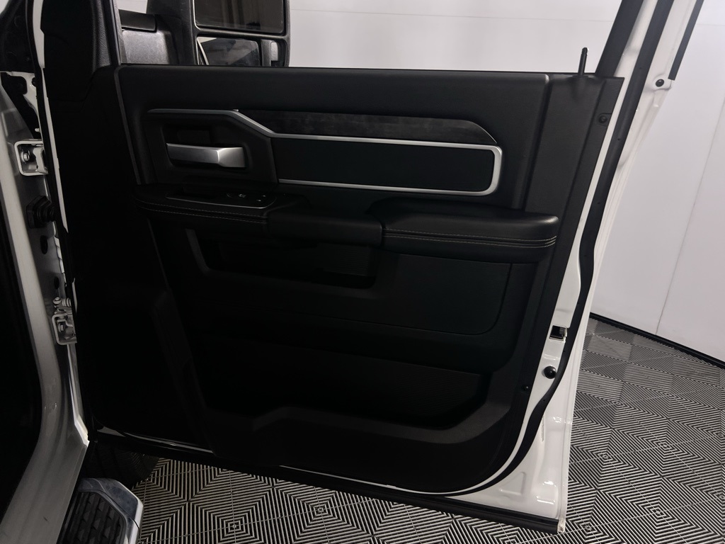 2024 Ram 2500 Big Horn photo 27