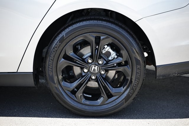 2025 Honda Accord 1.5T SE photo 5