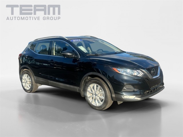 2022 Nissan Rogue Sport SV