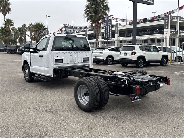 2024 Ford F-350 photo 6
