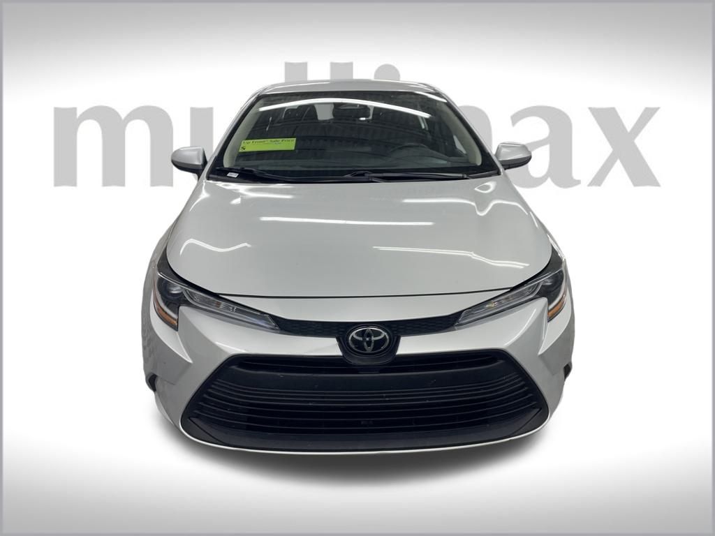 2024 Toyota Corolla LE photo 11