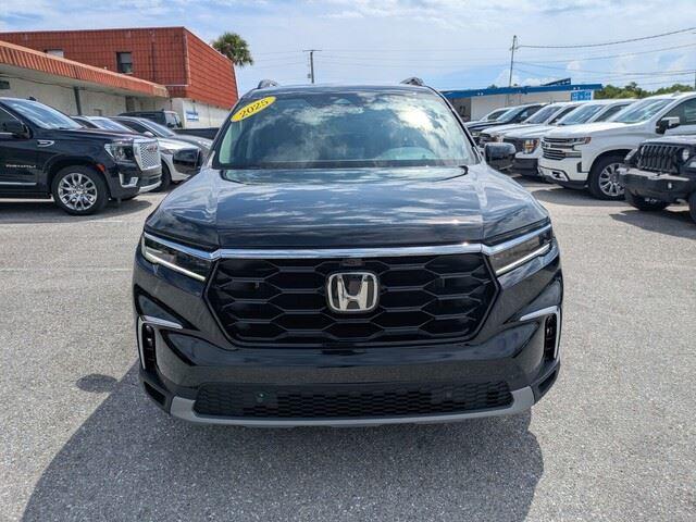2025 Honda Pilot Elite photo 2
