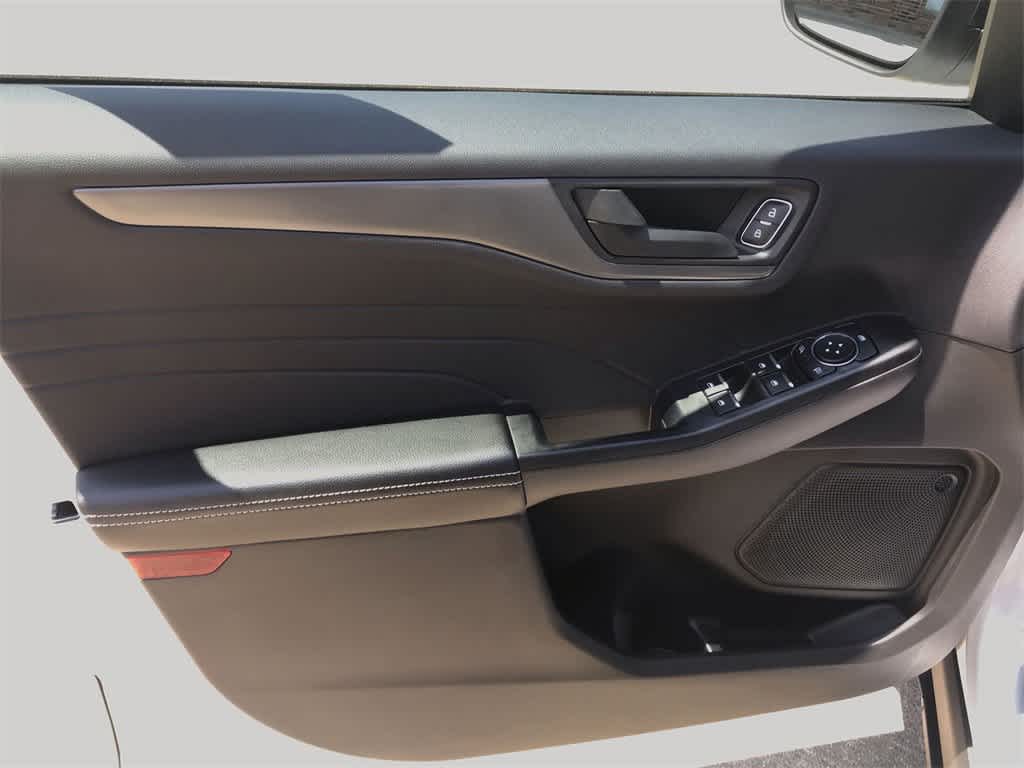 2025 Ford Escape Active photo 13