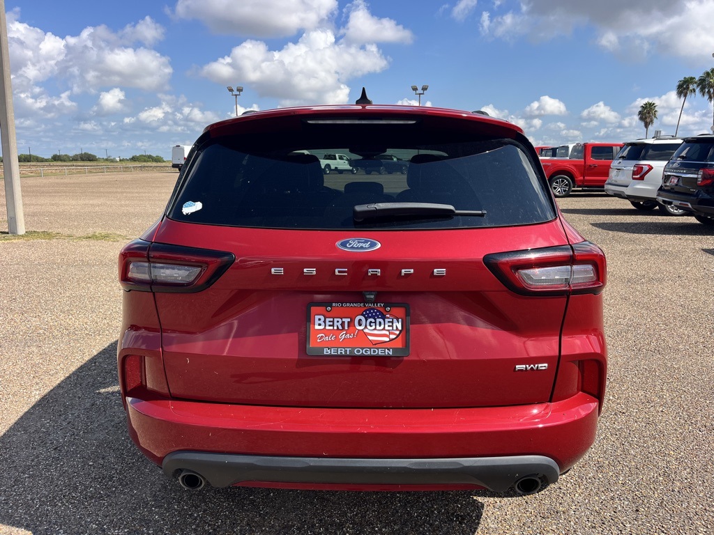 2023 Ford Escape ST-Line photo 3