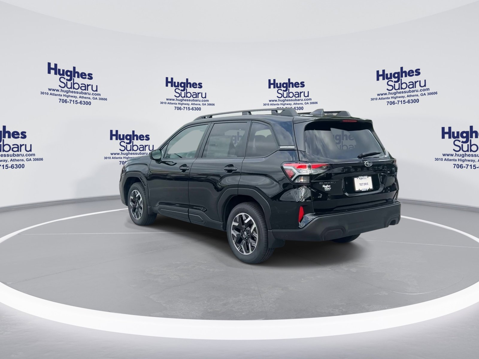2025 Subaru Forester Premium photo 8