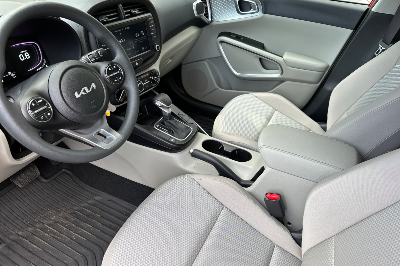 2025 Kia Soul LX S photo 4