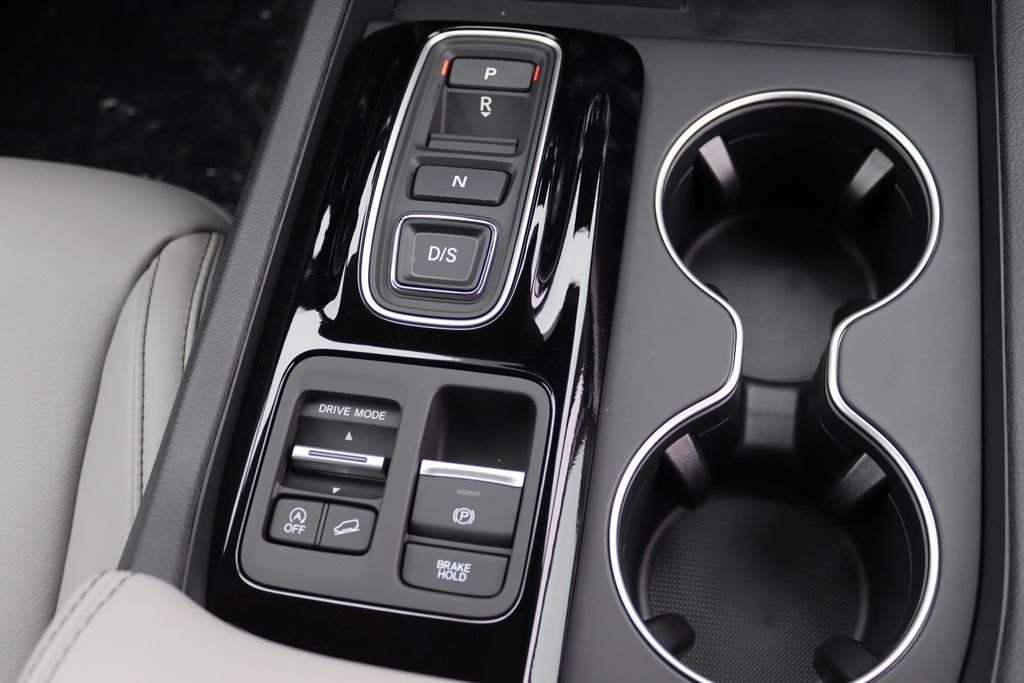 2025 Honda Pilot Touring photo 22
