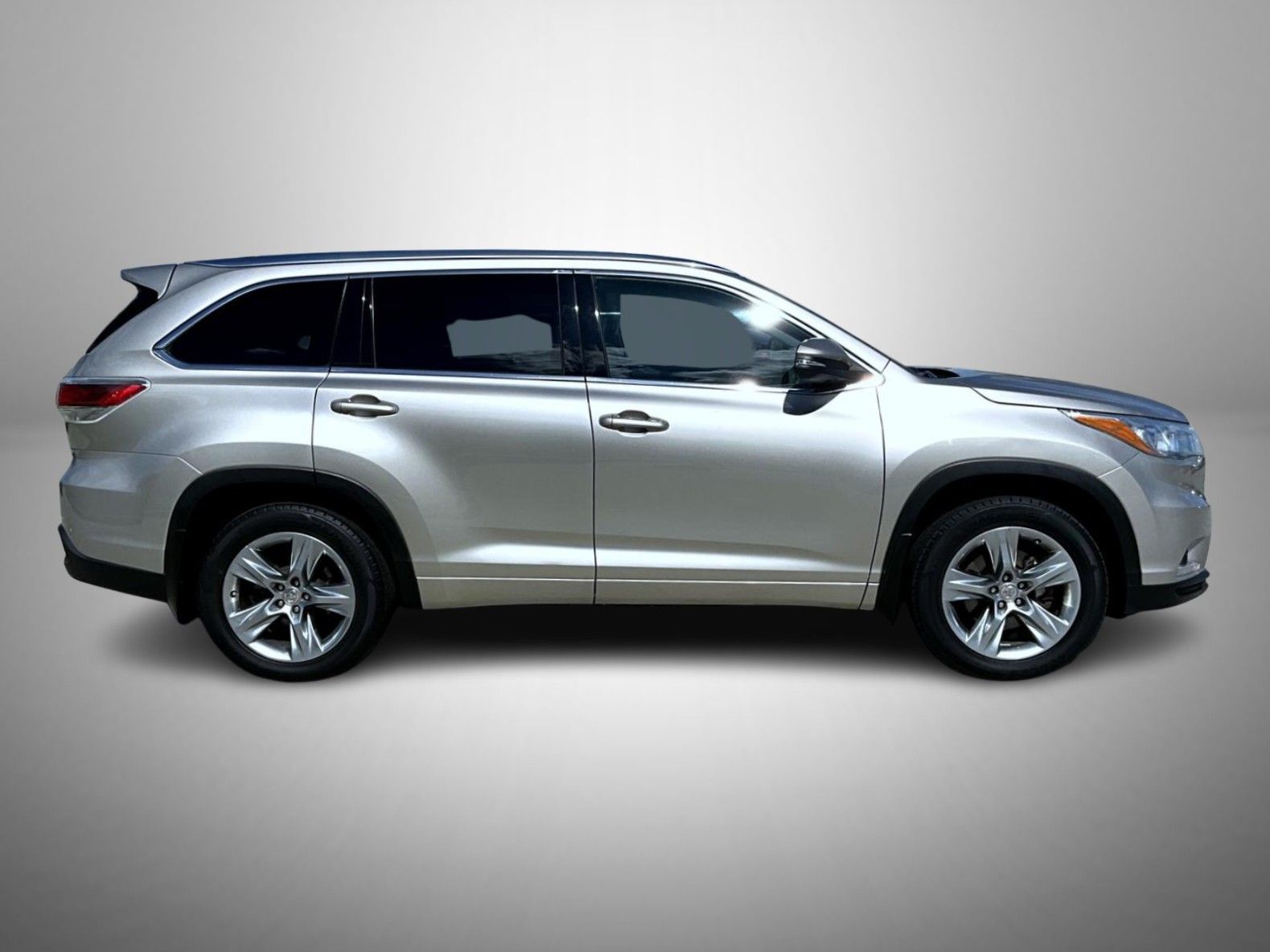 2015 Toyota Highlander Limited photo 2