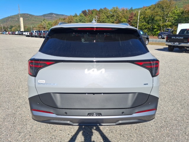 2026 Kia Sportage EX photo 4