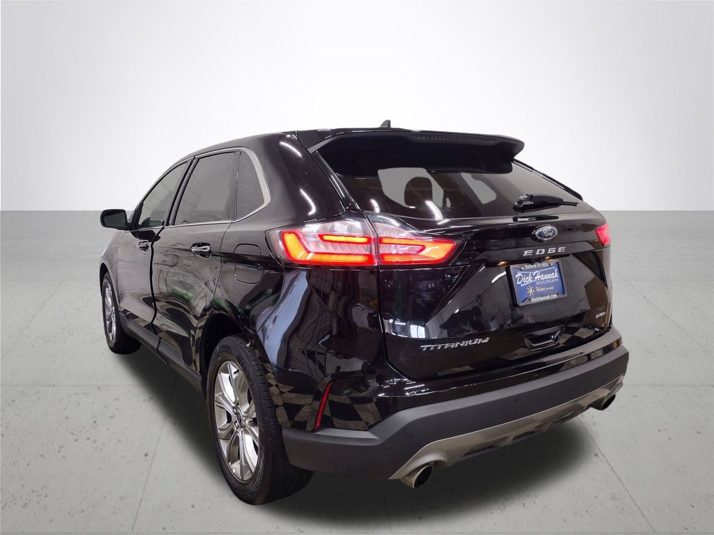 2022 Ford Edge Titanium photo 10