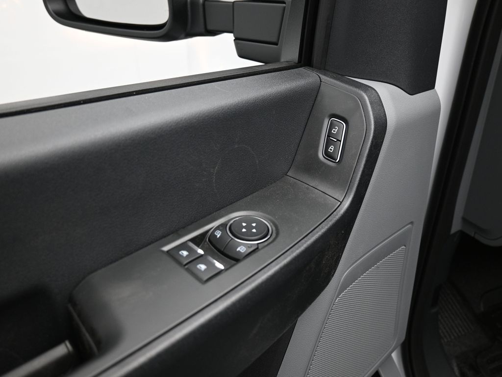 2025 Ford F-250 Super Duty XL