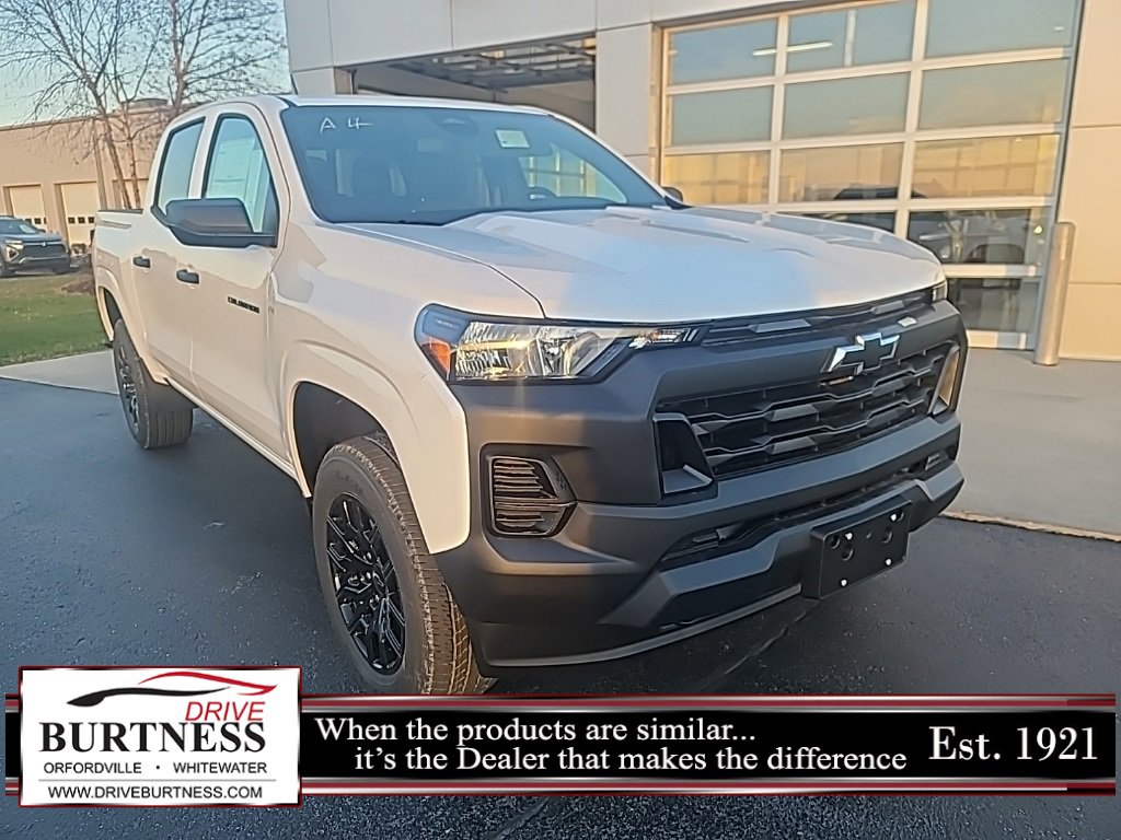 2026 Chevrolet Colorado Work Truck's photo